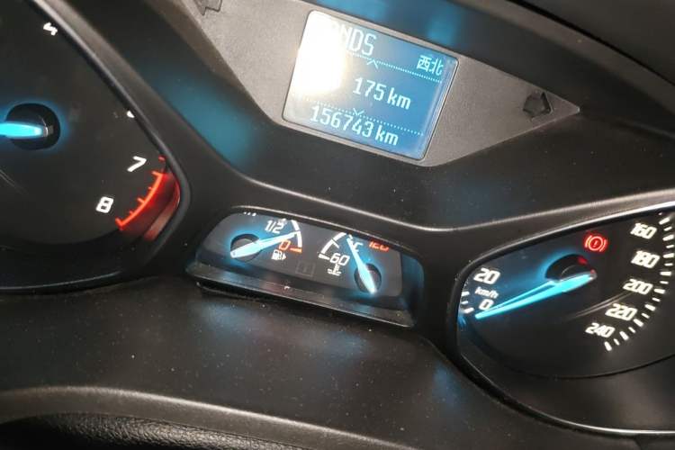 Used Ford Kuga 2015 1.5L GTDi Two-Wheel Drive Fashion Edition Odometer Close Up