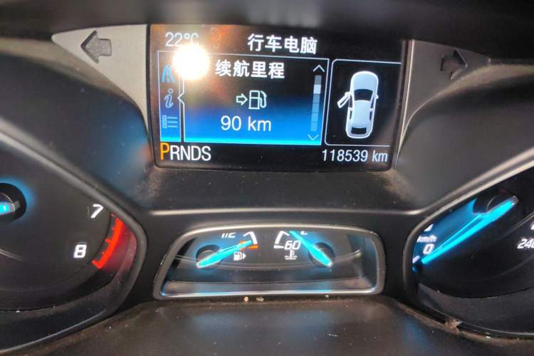 Used Ford Kuga 2015 1.5L GTDi Four-Wheel-Drive Elite Model Odometer Close Up