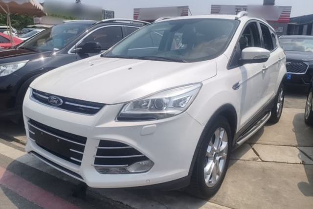 Used Ford Kuga 2015 2.0L GTDi Four-Wheel-Drive Sport Model