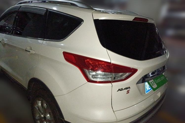 Used Ford Kuga 2015 2.0L GTDi Four-Wheel-Drive Sport Model Rear Left 45 Deg
