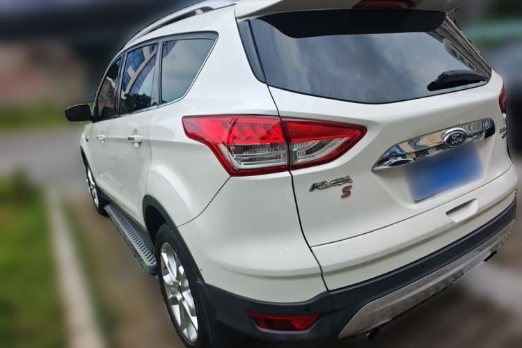 Used Ford Kuga 2015 2.0L GTDi Four-Wheel-Drive Sport Model Rear Left 45 Deg