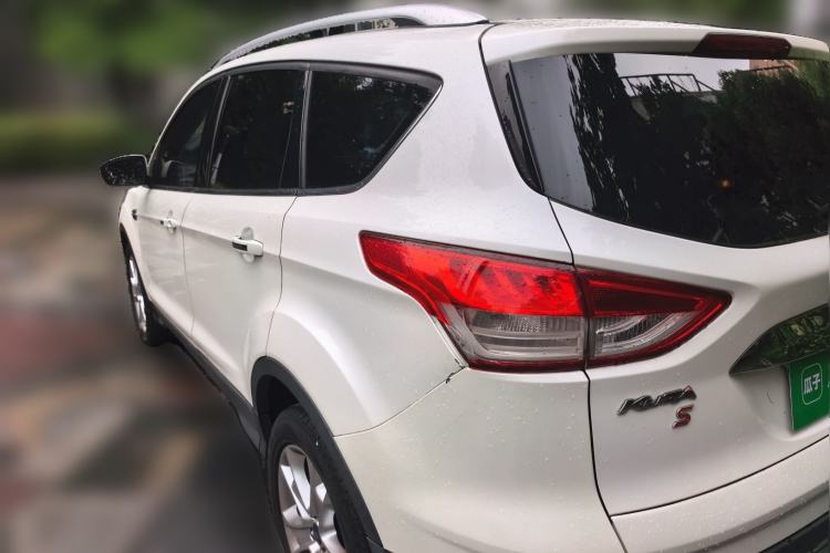 Used Ford Kuga 2015 2.0L GTDi Four-Wheel-Drive Sport Model Rear Left 45 Deg