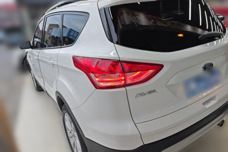 Used Ford Kuga 2015 1.5L GTDi Two-Wheel-Drive Comfort Model Rear Left 45 Deg