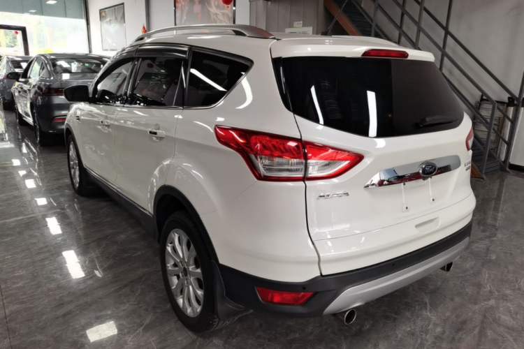 Used Ford Kuga 2015 2.0L GTDi Four-Wheel Drive Elite Model Rear Left 45 Deg