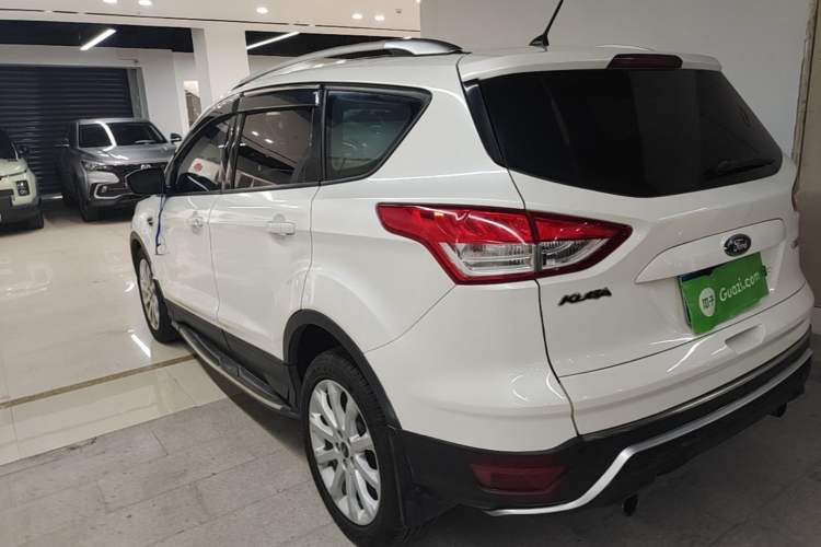 Used Ford Kuga 2015 1.5L GTDi Two-Wheel-Drive Comfort Model Rear Left 45 Deg