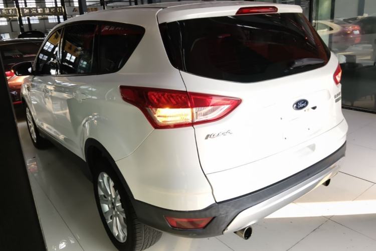Used Ford Kuga 2015 1.5L GTDi Two-Wheel-Drive Comfort Model Rear Left 45 Deg