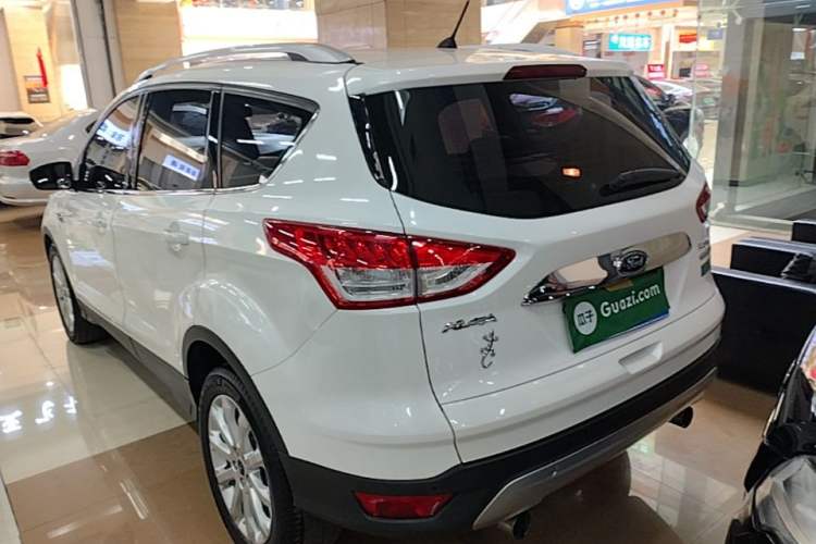 Used Ford Kuga 2015 1.5L GTDi Two-Wheel Drive Fashion Edition Rear Left 45 Deg