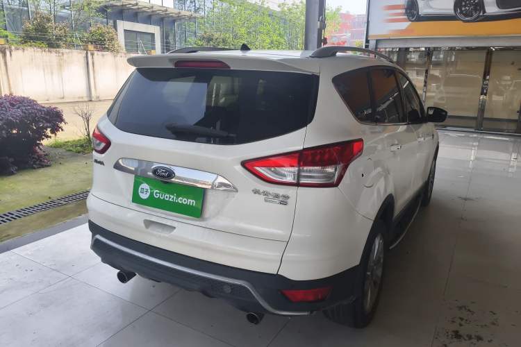 Used Ford Kuga 2015 1.5L GTDi Four-Wheel-Drive Elite Model Rear Right 45 Deg