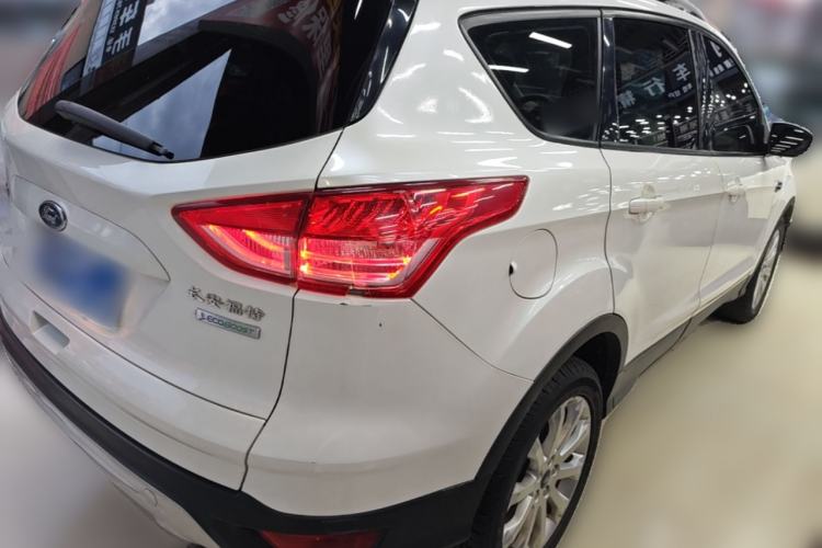 Used Ford Kuga 2015 1.5L GTDi Two-Wheel-Drive Comfort Model Rear Right 45 Deg