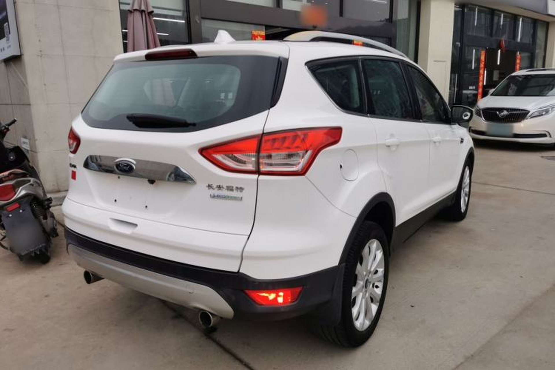 Used Ford Kuga 2015 1.5L GTDi Two-Wheel-Drive Comfort Model Rear Right 45 Deg