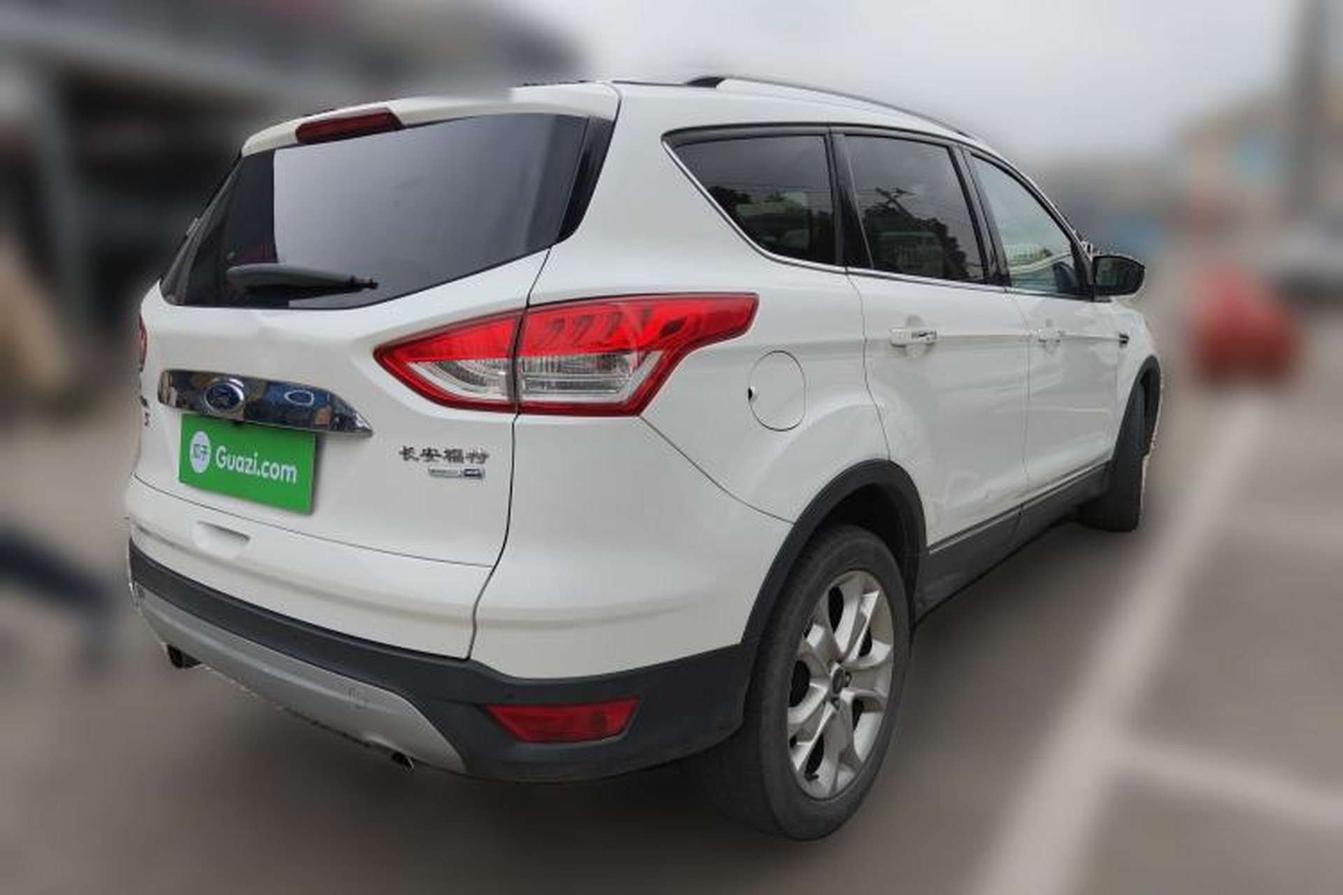 Used Ford Kuga 2015 2.0L GTDi Four-Wheel-Drive Sport Model Rear Right 45 Deg