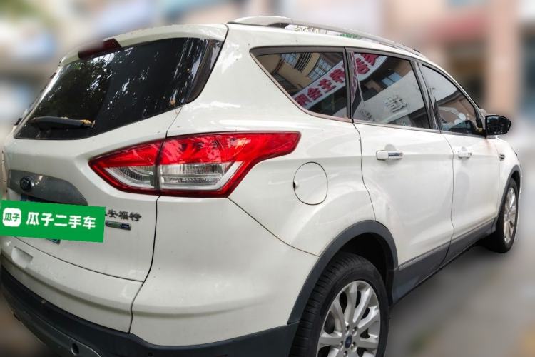 Used Ford Kuga 2015 2.0L GTDi Four-Wheel-Drive Sport Model Rear Right 45 Deg
