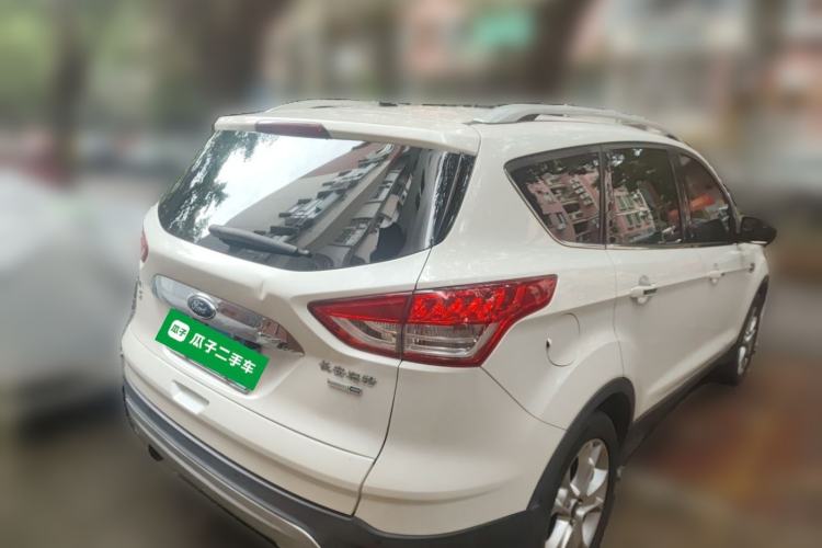 Used Ford Kuga 2015 2.0L GTDi Four-Wheel-Drive Sport Model Rear Right 45 Deg