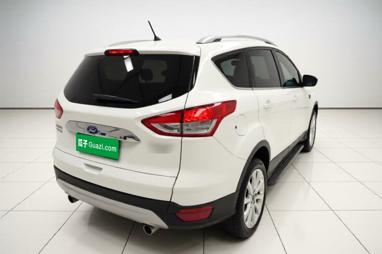 Used Ford Kuga 2015 2.0L GTDi Four-Wheel Drive Prestige Model Rear Right 45 Deg