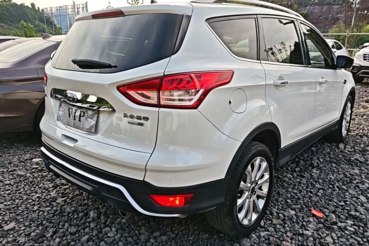 Used Ford Kuga 2015 1.5L GTDi Four-Wheel-Drive Elite Model Rear Right 45 Deg
