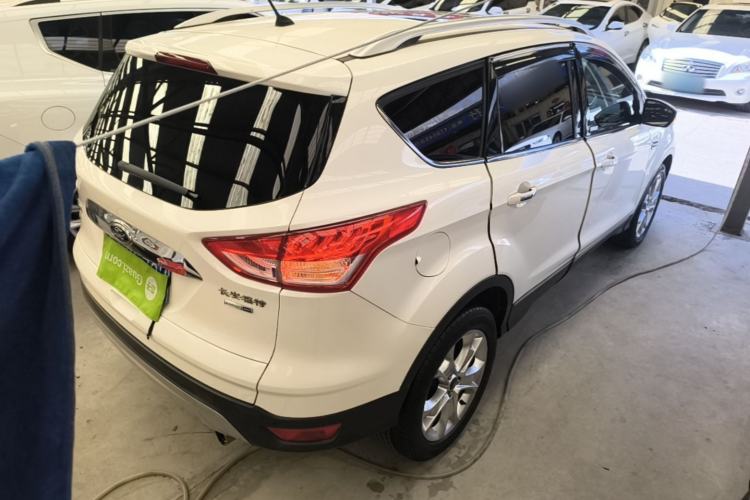 Used Ford Kuga 2015 2.0L GTDi Four-Wheel-Drive Sport Model Rear Right 45 Deg