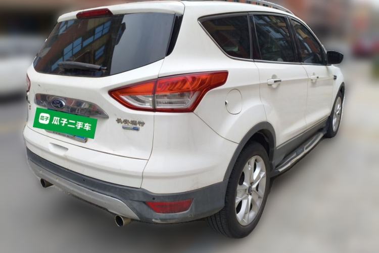 Used Ford Kuga 2015 2.0L GTDi Four-Wheel-Drive Sport Model Rear Right 45 Deg