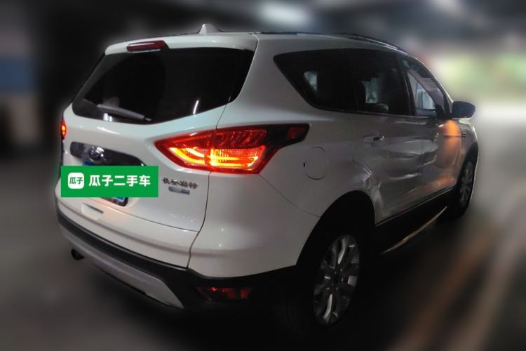 Used Ford Kuga 2015 1.5L GTDi Four-Wheel-Drive Elite Model Rear Right 45 Deg