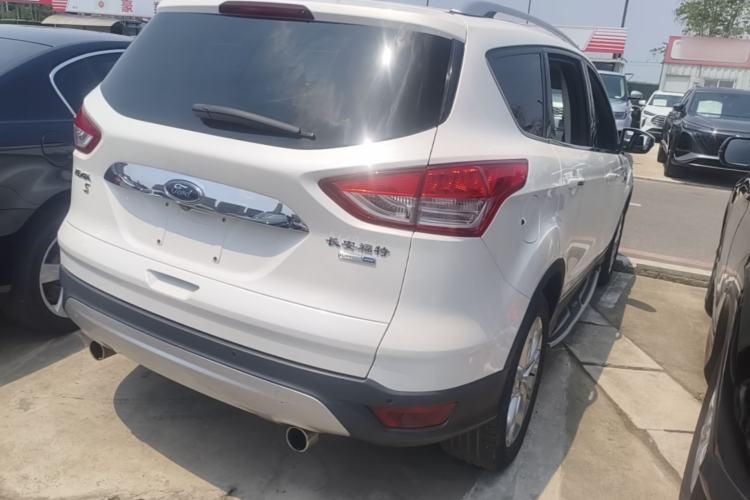 Used Ford Kuga 2015 2.0L GTDi Four-Wheel-Drive Sport Model Rear Right 45 Deg