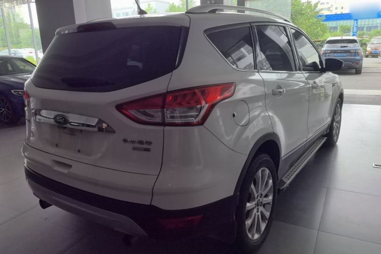 Used Ford Kuga 2015 1.5L GTDi Four-Wheel-Drive Elite Model Rear Right 45 Deg