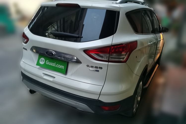 Used Ford Kuga 2015 1.5L GTDi Four-Wheel-Drive Elite Model Rear Right 45 Deg