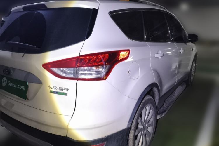 Used Ford Kuga 2015 1.5L GTDi Two-Wheel Drive Fashion Edition Rear Right 45 Deg