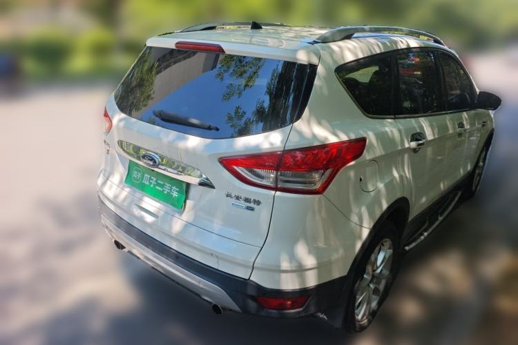 Used Ford Kuga 2015 2.0L GTDi Four-Wheel-Drive Sport Model Rear Right 45 Deg