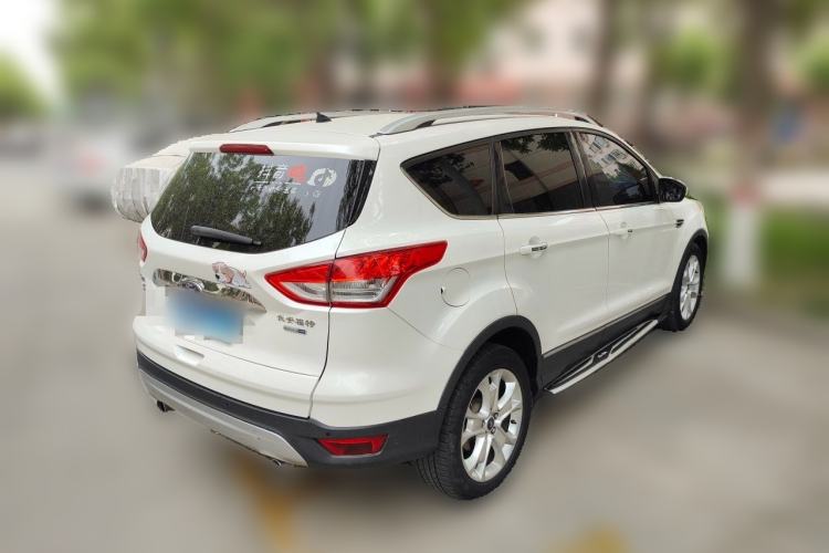 Used Ford Kuga 2015 2.0L GTDi Four-Wheel-Drive Sport Model Rear Right 45 Deg