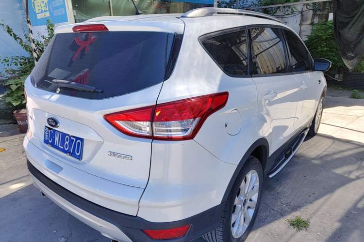 Used Ford Kuga 2015 1.5L GTDi Two-Wheel-Drive Comfort Model Rear Right 45 Deg