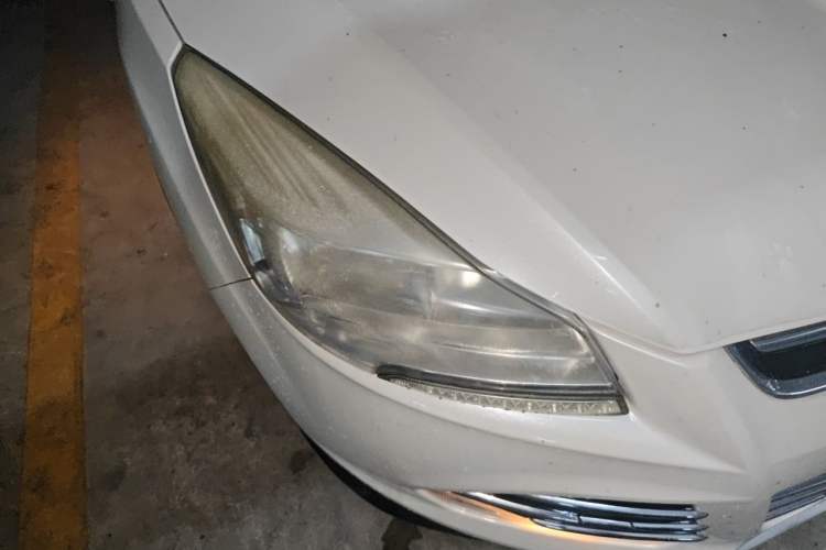 Used Ford Kuga 2015 1.5L GTDi Two-Wheel Drive Fashion Edition Right Front Headlight