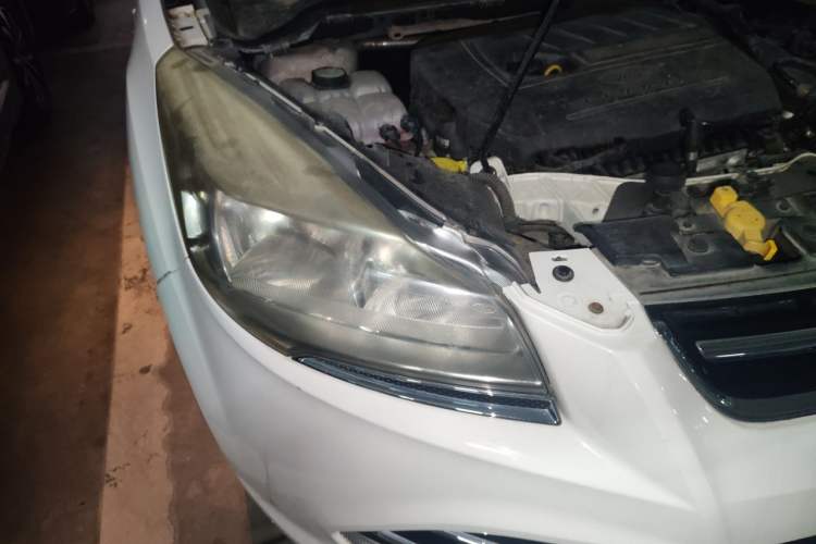 Used Ford Kuga 2015 1.5L GTDi Two-Wheel Drive Fashion Edition Right Front Headlight