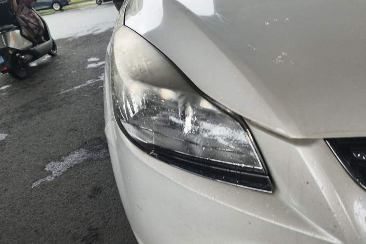 Used Ford Kuga 2015 1.5L GTDi Two-Wheel-Drive Comfort Model Right Front Headlight