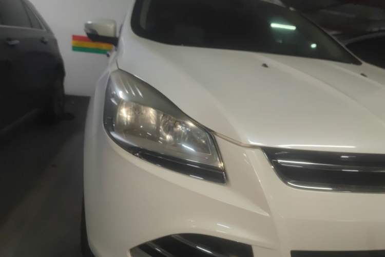 Used Ford Kuga 2015 1.5L GTDi Two-Wheel Drive Fashion Edition Right Front Headlight