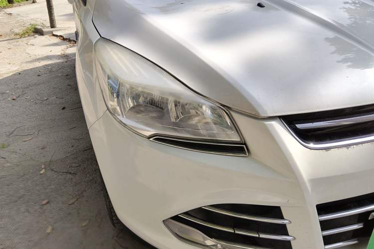Used Ford Kuga 2015 1.5L GTDi Two-Wheel Drive Fashion Edition Right Front Headlight