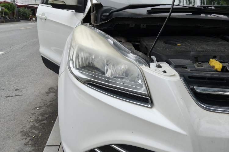 Used Ford Kuga 2015 1.5L GTDi Two-Wheel Drive Fashion Edition Right Front Headlight