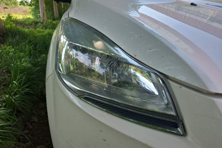 Used Ford Kuga 2015 1.5L GTDi Two-Wheel Drive Fashion Edition Right Front Headlight
