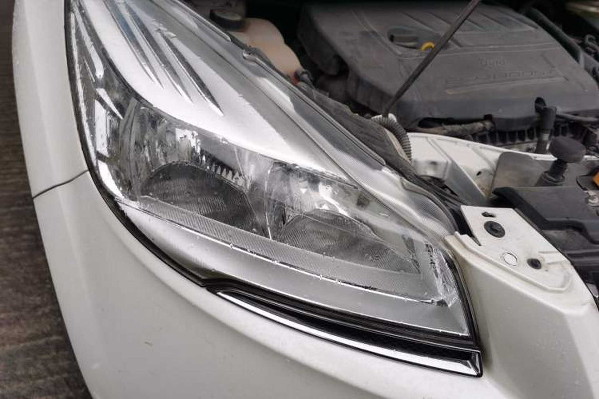 Used Ford Kuga 2015 1.5L GTDi Two-Wheel Drive Fashion Edition Right Front Headlight