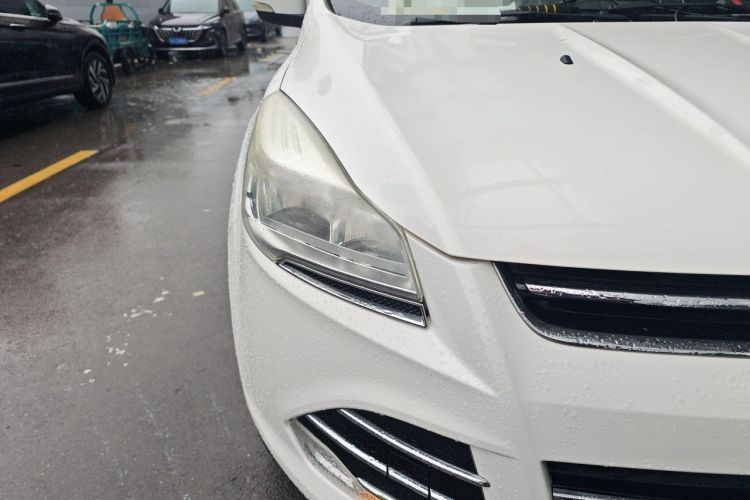 Used Ford Kuga 2015 1.5L GTDi Two-Wheel Drive Fashion Edition Right Front Headlight