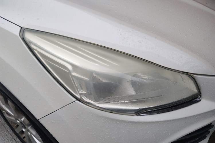 Used Ford Kuga 2015 1.5L GTDi Two-Wheel Drive Fashion Edition Right Front Headlight