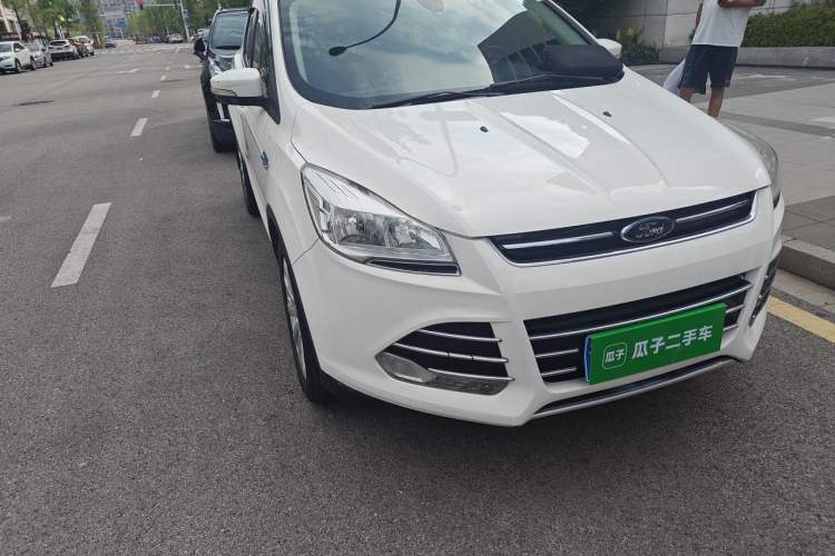 Used Ford Kuga 2015 1.5L GTDi Two-Wheel Drive Fashion Edition Right Front Headlight