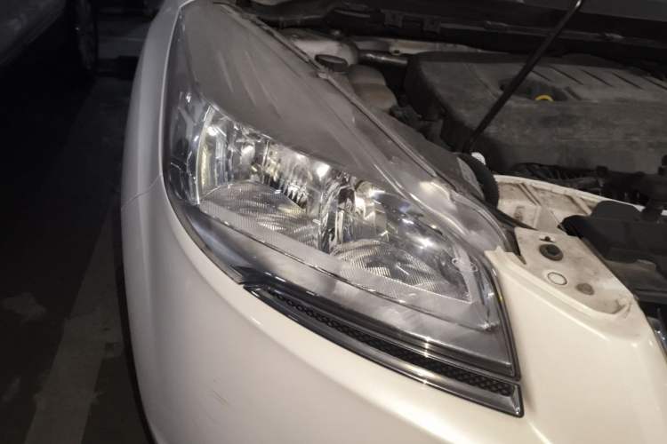Used Ford Kuga 2015 1.5L GTDi Two-Wheel Drive Fashion Edition Right Front Headlight