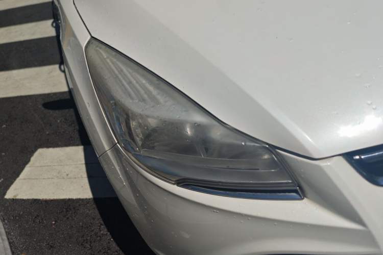 Used Ford Kuga 2015 1.5L GTDi Two-Wheel Drive Fashion Edition Right Front Headlight