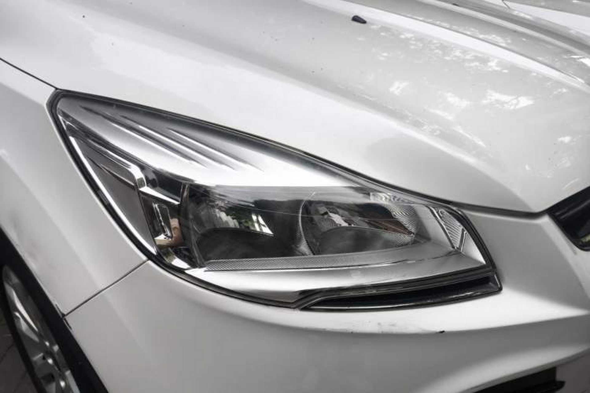 Used Ford Kuga 2015 1.5L GTDi Two-Wheel-Drive Comfort Model Right Front Headlight