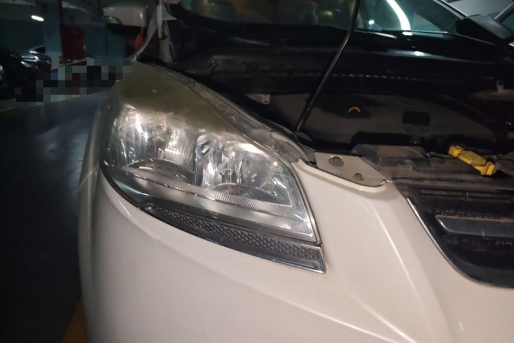 Used Ford Kuga 2015 1.5L GTDi Four-Wheel-Drive Elite Model Right Front Headlight