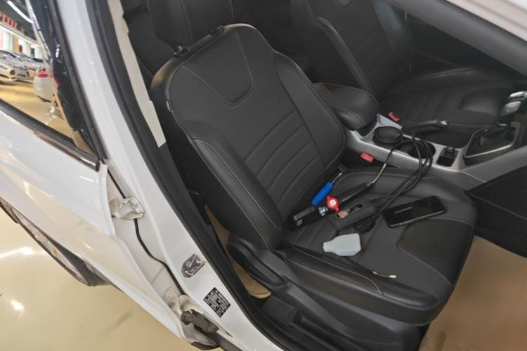 Used Ford Kuga 2015 1.5L GTDi Two-Wheel Drive Fashion Edition Right Front Seat
