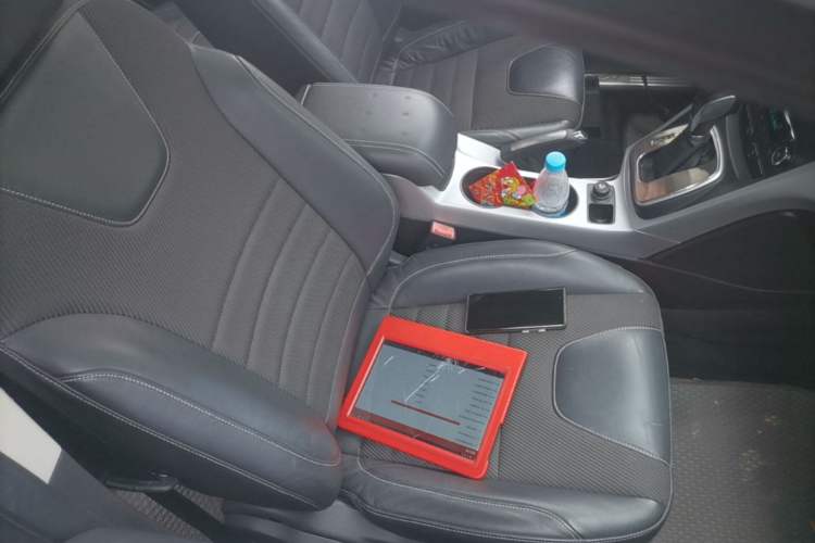 Used Ford Kuga 2015 1.5L GTDi Two-Wheel Drive Fashion Edition Right Front Seat
