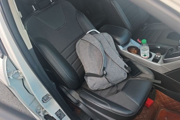 Used Ford Kuga 2015 1.5L GTDi Two-Wheel Drive Fashion Edition Right Front Seat