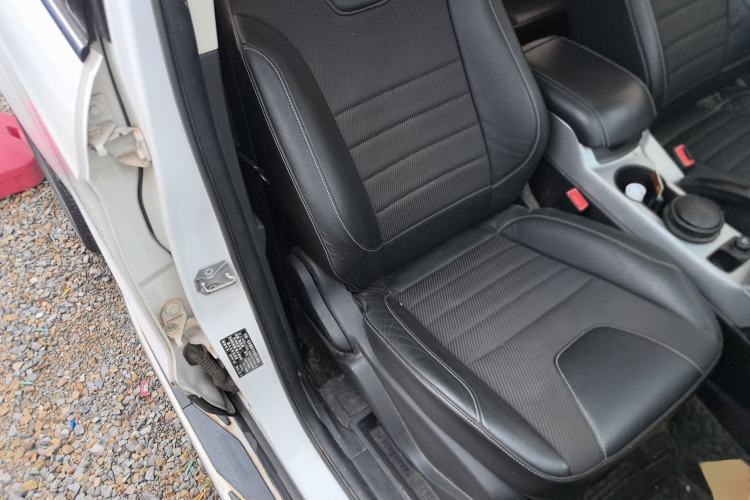 Used Ford Kuga 2015 1.5L GTDi Two-Wheel Drive Fashion Edition Right Front Seat