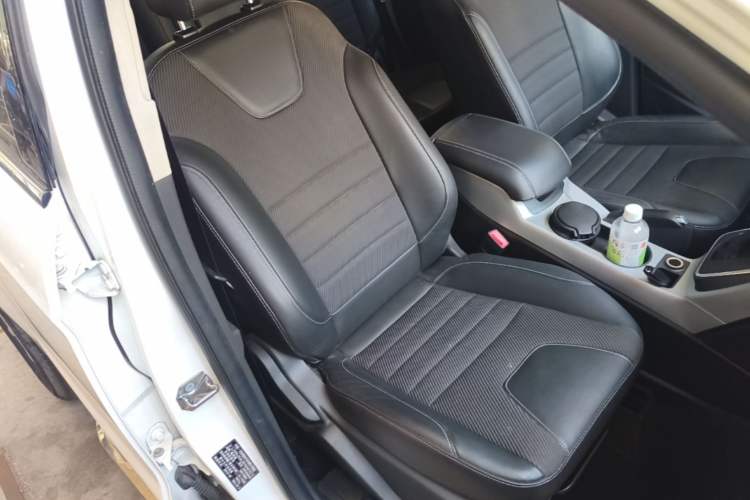 Used Ford Kuga 2015 1.5L GTDi Two-Wheel Drive Fashion Edition Right Front Seat