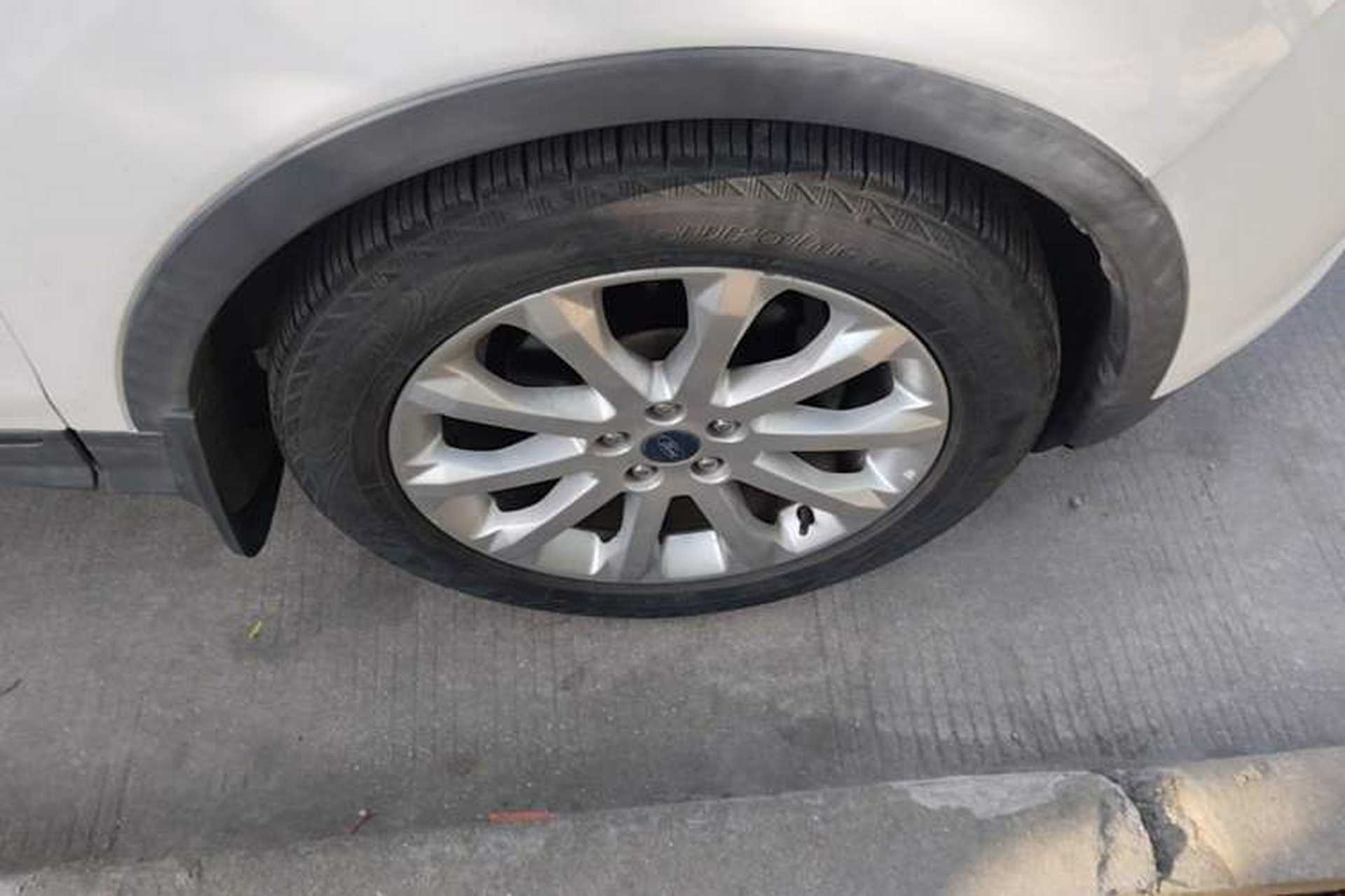 Used Ford Kuga 2015 1.5L GTDi Two-Wheel Drive Fashion Edition Right Front Wheel Hub
